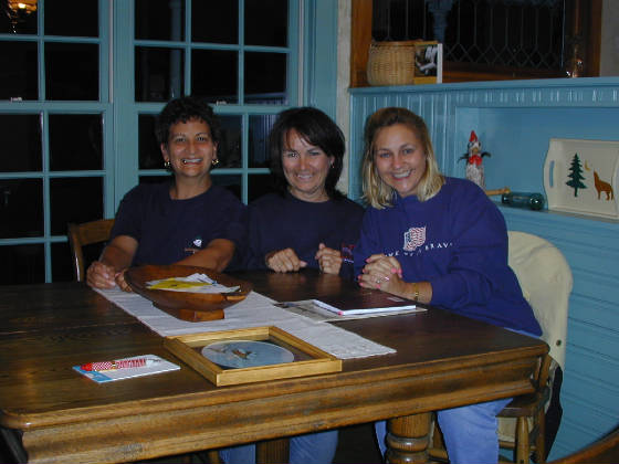 suecindygigisept102002.jpg